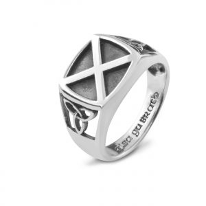 Saltire Sinet Ring with Trinity Knot and Embossed Words in Gaelic